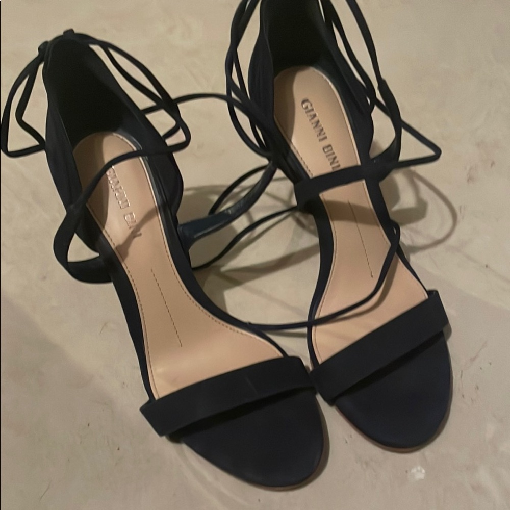 Gianni Bini Blue Elegant Heels